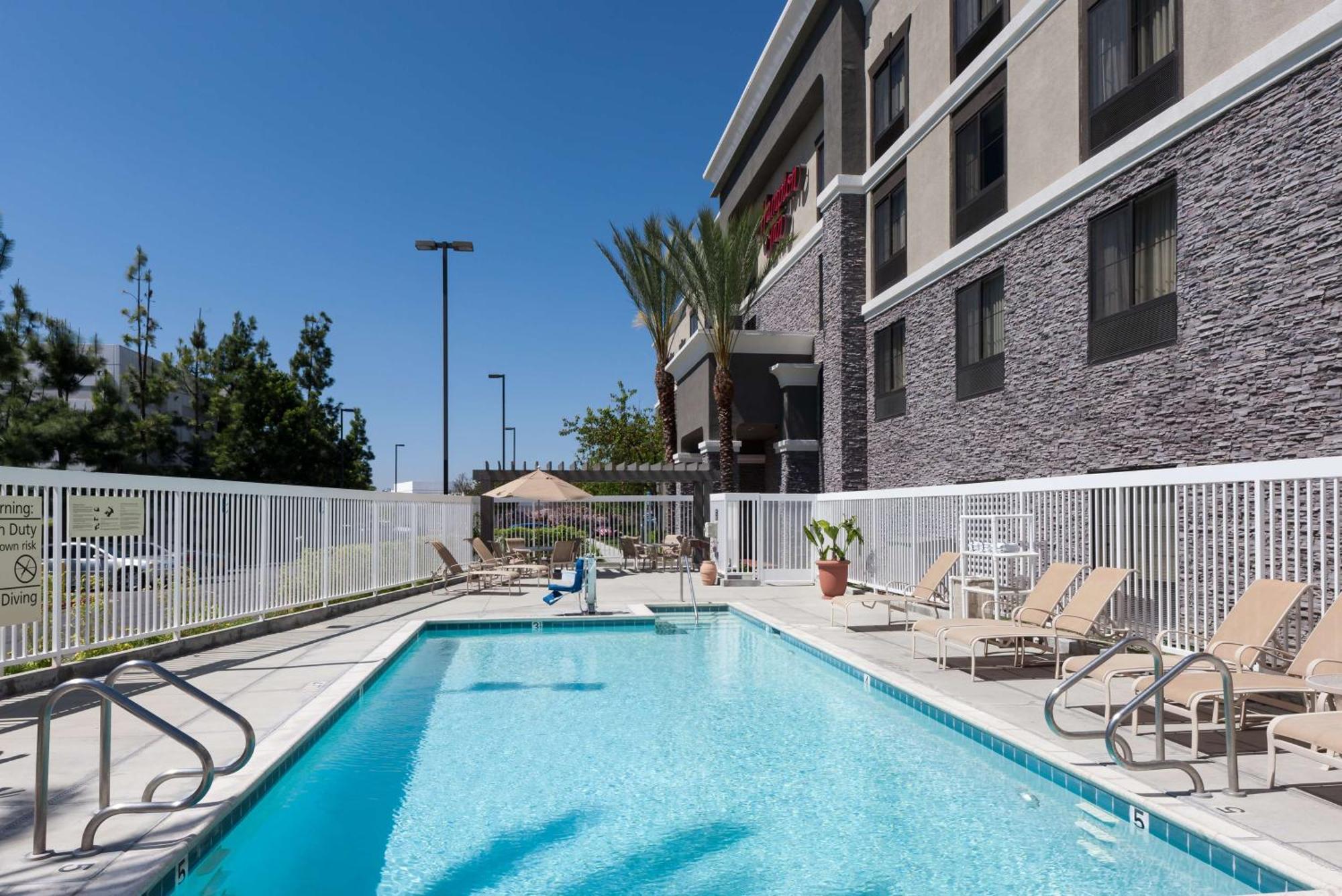 Hampton Inn Los Angeles Orange County Cypress Exteriér fotografie
